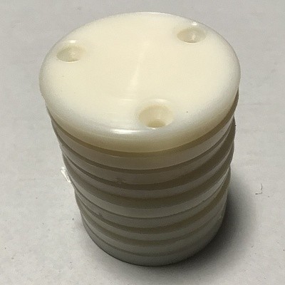 Plastové sedlo rovné průměr 64 mm, výška 8 mm - 9 ks Plastové sedlo rovné průměr 64 mm, výška 8 mm - 9 ks
